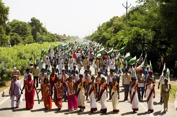 Global press coverage around Jan Satyagraha