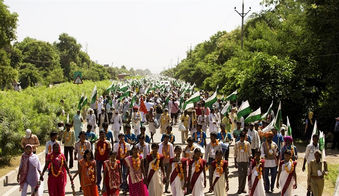 Global press coverage around Jan Satyagraha