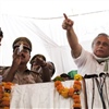 Jairam Ramesh, Ministre du Développement rural, et Rajagopal, lors de Jan Satyagraha credit Ekta Parishad